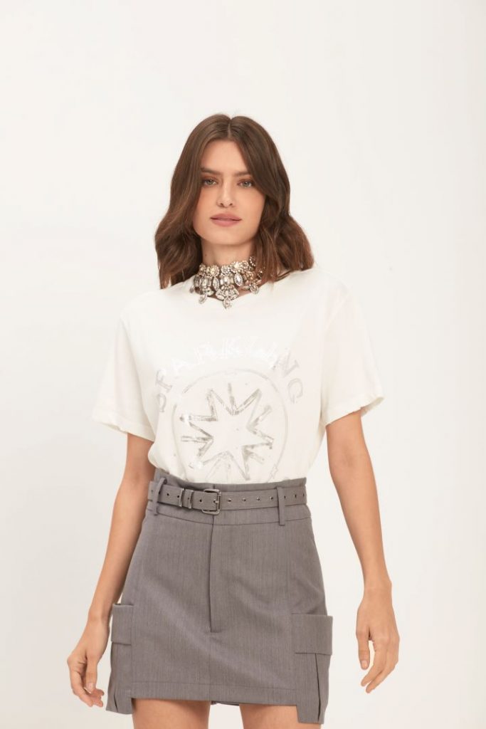 O atributo alt desta imagem está vazio. O nome do arquivo é Grey-Season_NIINI_Divulgacao-10-683x1024.jpg